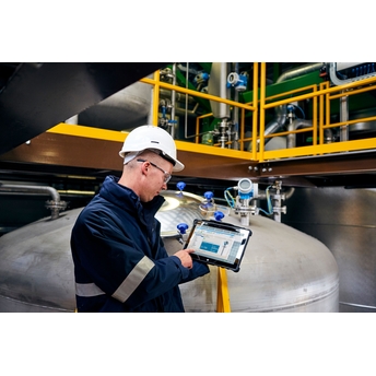 The fastest way to configure Endress+Hauser field devices is by using our dedicated tool DeviceCare. DeviceCare - connect and configure Endress+Hauser field devices