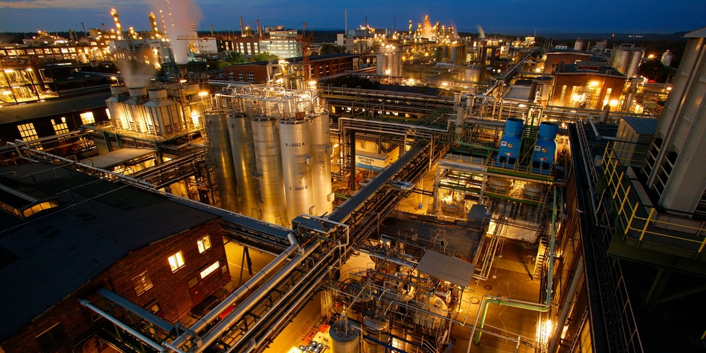The chemical industry specialist Clariant relies on standardized automation solutions.