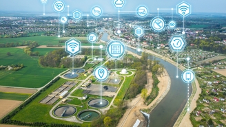 Dashboard of Netilion Water Network Insights in front of a water reservoir