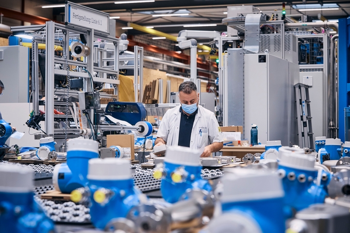 Business Continuity Management at Endress+Hauser Endress+Hauser support customers to run processes reliably, efficiently, eco-friendly and safely.